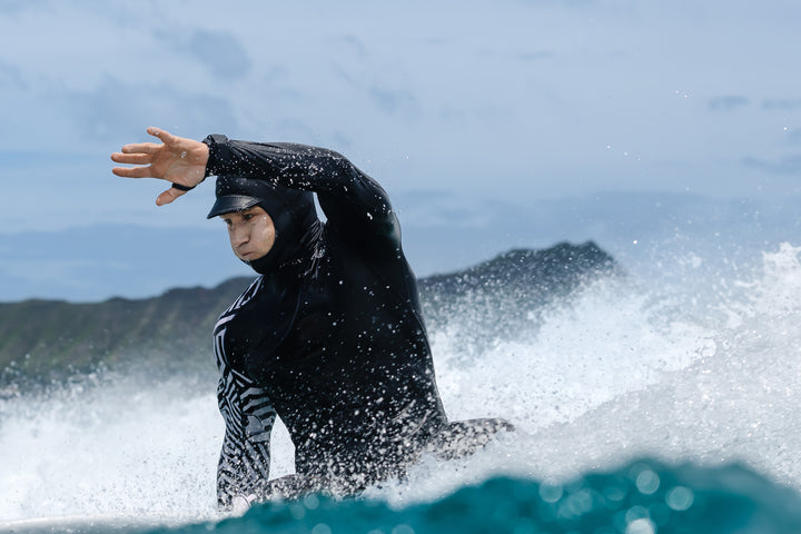 Rashguard de surf con capucha - Granate